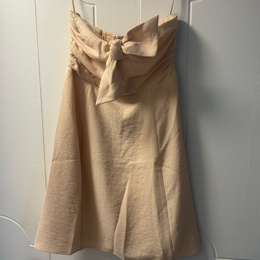 Pretty peach strapless Sezane dress